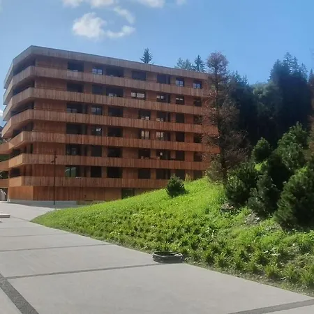 2.5 In Center Of Flims. In/out Apartment